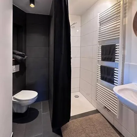 Weimarer Modern Woody Apartman Buttelstedt